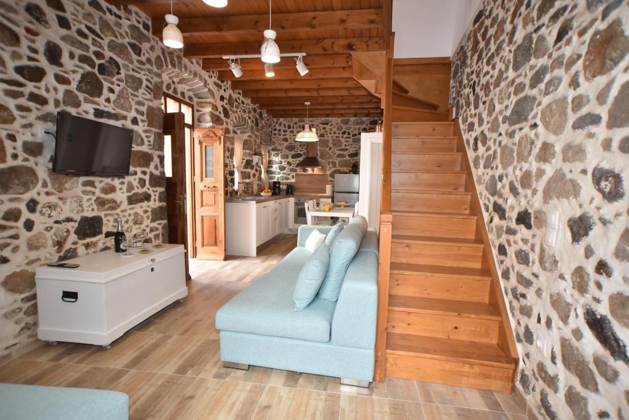 Patriko Nisyrian Guesthouse Mandrákion エクステリア 写真