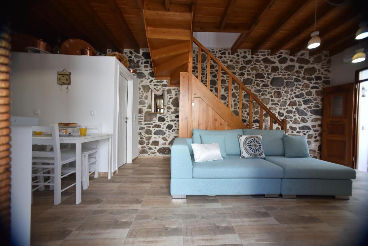 Patriko Nisyrian Guesthouse Mandrákion エクステリア 写真